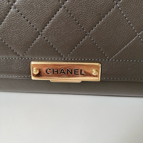 CHANEL LABEL CLICK FLAP BAG - Picture 9 of 14